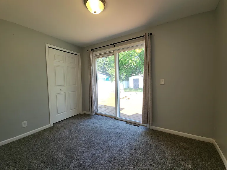 1210 W Union St — Photo 14