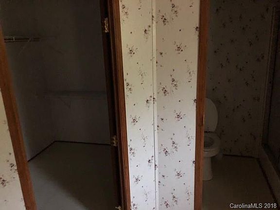 2nd image of 1293 Baldwin Ln