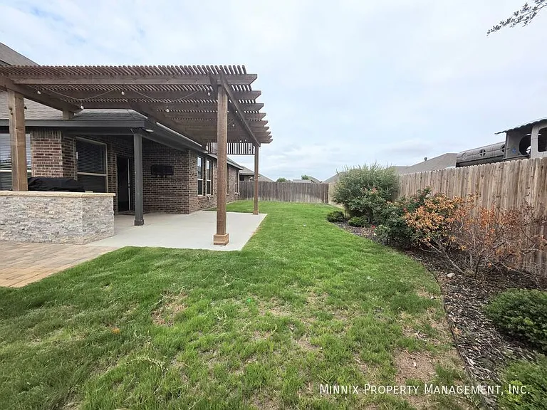1219 Pavilion Pkwy — Photo 26