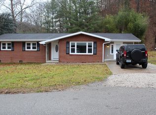 11 McKenzie Addition, Van Lear, KY 41265