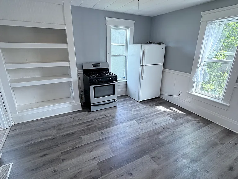 2301 East Ave — Photo 7