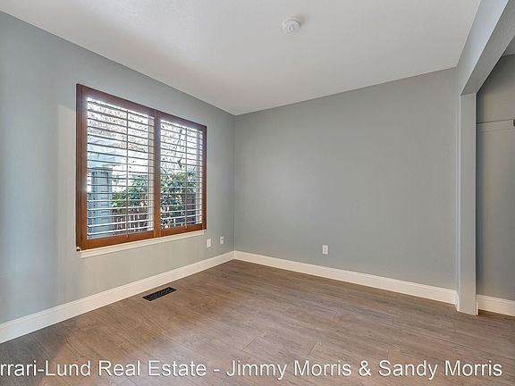 3rd image of 3130 Oakshire Ct