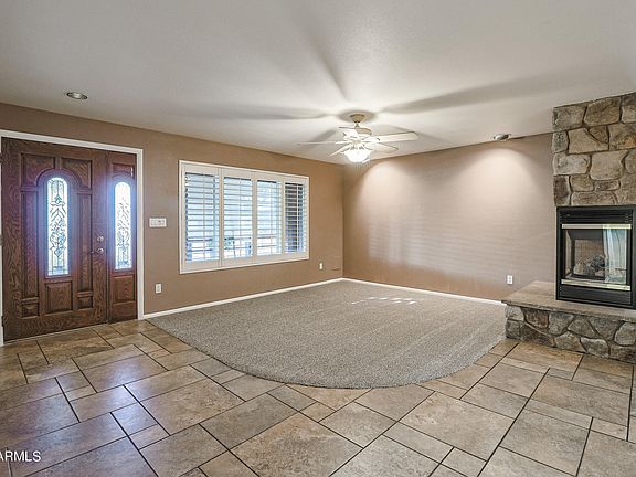 5th image of 3626 W Voltaire Ave