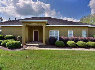 230 Stonegate Dr, Albany, GA 31721