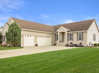S98W13503 Stonebridge Way, Muskego, WI 53150