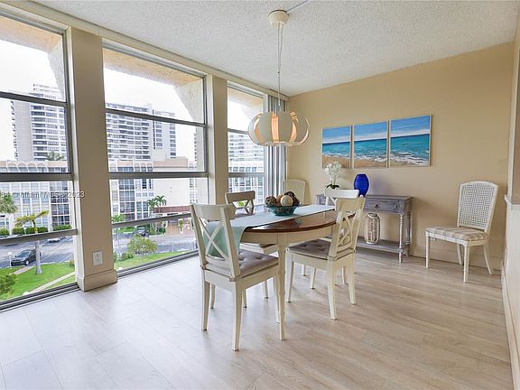 4th image of 601 Three Islands Blvd APT 515