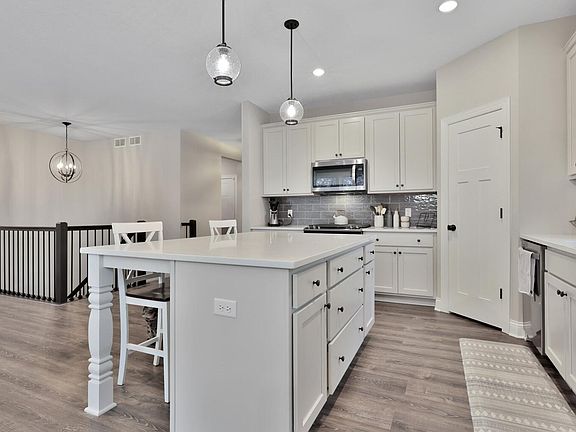 4th image of 4731 127th Ln NE