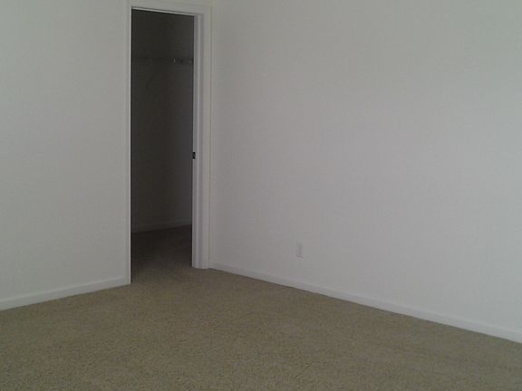 5th image of 848 W Trailcreek Dr