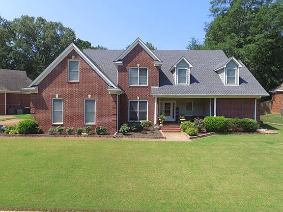 2nd image of 665 Alexandria Dr