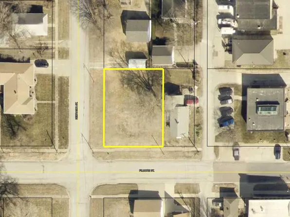 401 Filmore St, Sidney, IA 51652