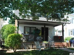 7 Highland Ave, Port Washington, NY 11050