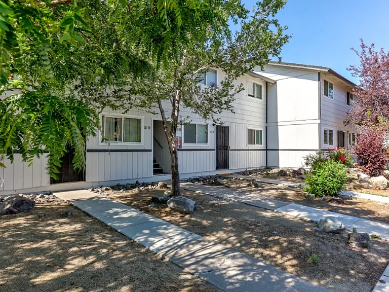 Sierra View Townhomes — Photo 24