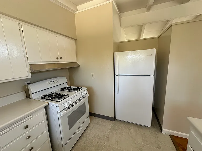 796 Lakehaven Dr — Photo 11