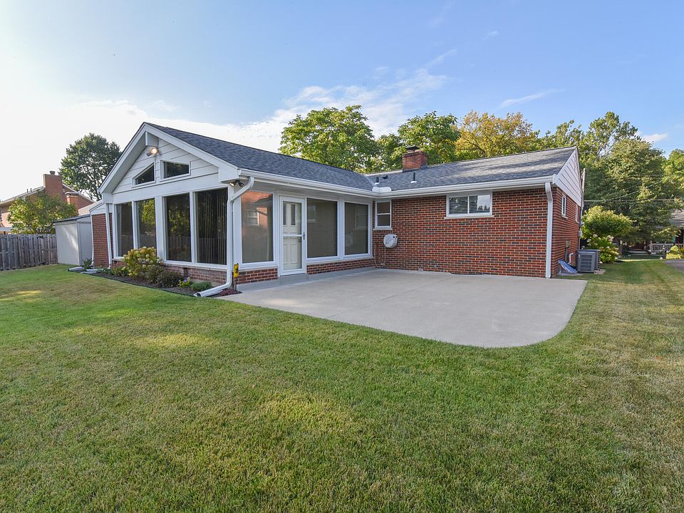 2nd image of 6 Brightwood Dr