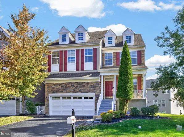 320 Dartmouth Rd, Chester Springs, PA 19425