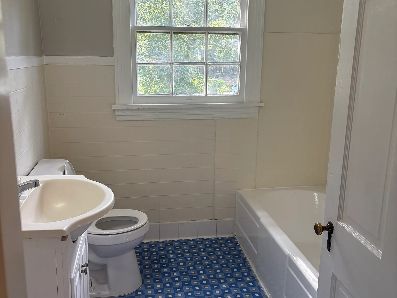 2 bed, 1000 sqft, $800 — Photo 4