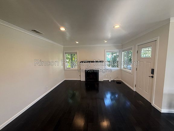 2nd image of 238 Douglas Ave