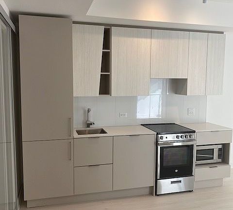 4th image of 3900 Confederation Pkwy #4607