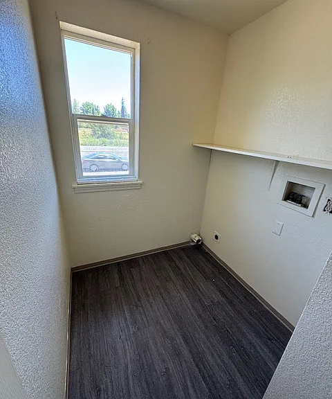 1736 Medart Ln — Photo 8