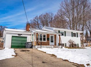 9 Fairview Ave, Pembroke, NH 03275