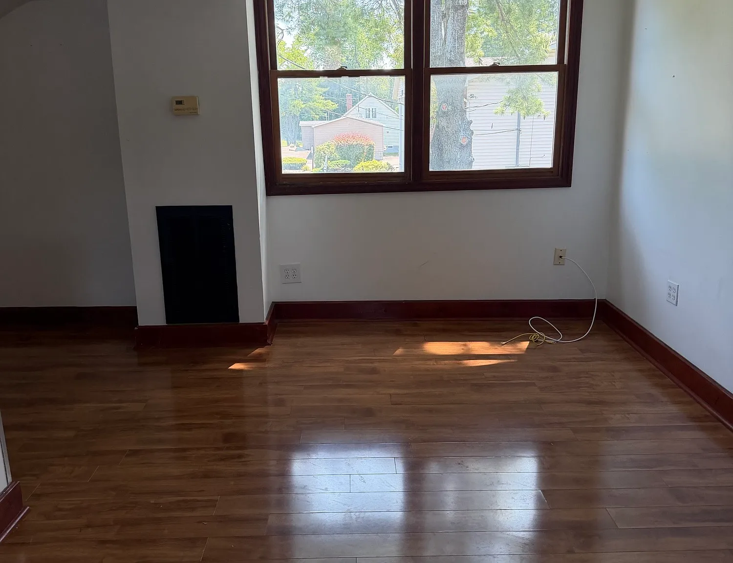 1 bed, 950 sqft, $1,275 — Photo 3