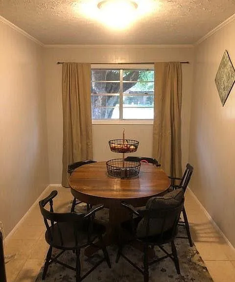 1006 Blyth Rd — Photo 8