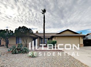 8921 W Echo Ln, Peoria, AZ 85345