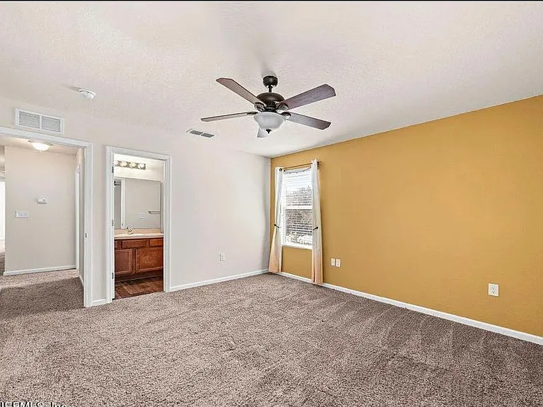 394 Servia Dr — Photo 24