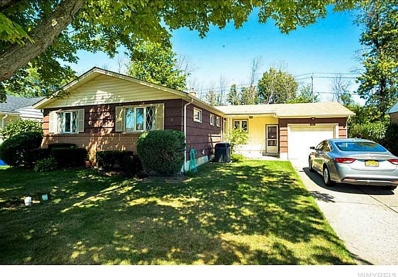 1st image of 281 Coronation Dr