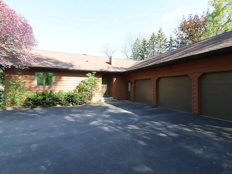 5081 Valley Heights Rd — Photo 40