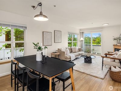9057 Greenwood Avenue N #201, Seattle, WA, 98103