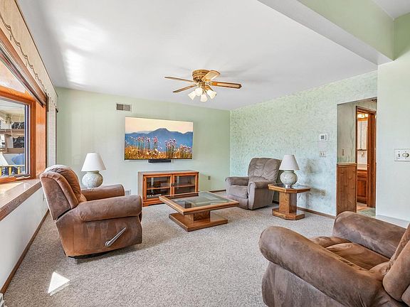 2nd image of 2354 S 32nd STREET