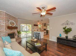 8807 Roos Rd, Houston, TX 77036