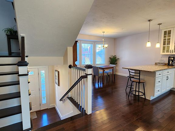 4th image of 60 Lenox St