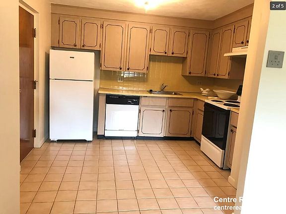 3rd image of 1555 Lexington St #31