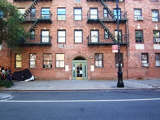 Rented by Access Manhattan | media 17