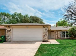 2006 Newbury Dr, Arlington, TX 76014