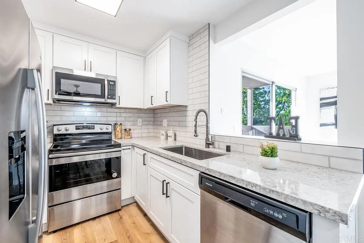 Building Photo - 3435 Capalina Rd #2