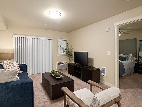 3rd image of 6950 Birdseye Ave NE #Zp5egk038