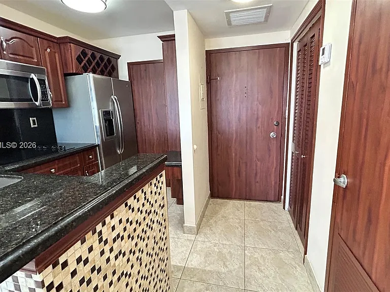 2899 Collins Ave #938 — Photo 16