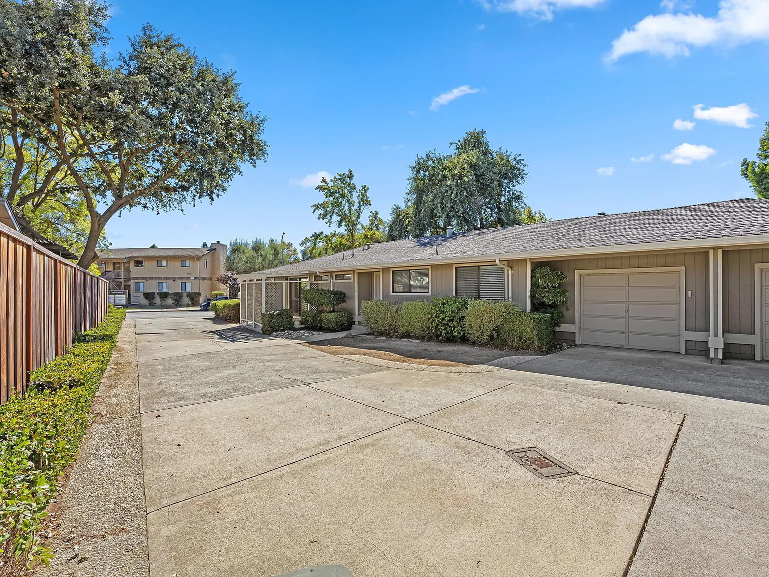 15320 Calle Enrique — Photo 4
