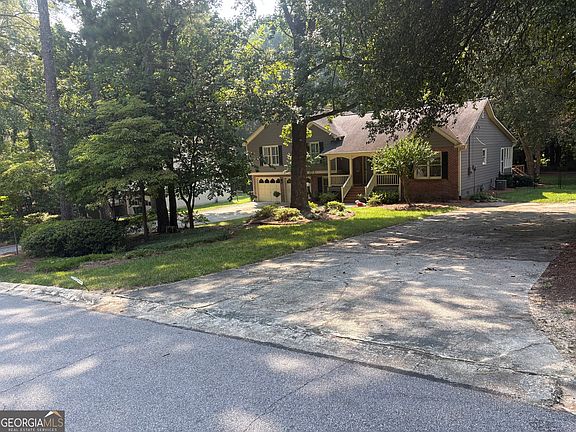 2nd image of 2759 Lanier Dr