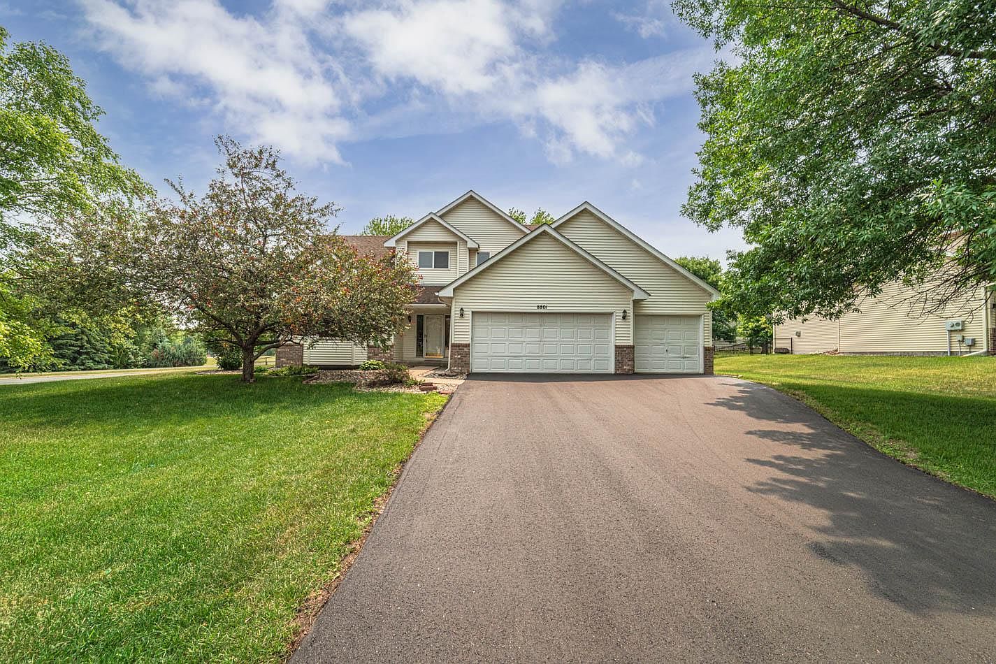 8801 Carriage Hill Rd, Savage, MN 55378 | MLS #6415266 | Zillow