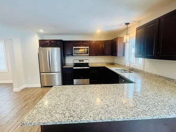 (undisclosed Address), Bristol, RI 02809