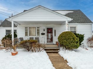 62 Hillcrest Ave, Edison, NJ 08817