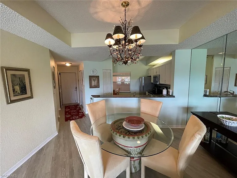 1070 Woodshire Ln #E204 — Photo 12