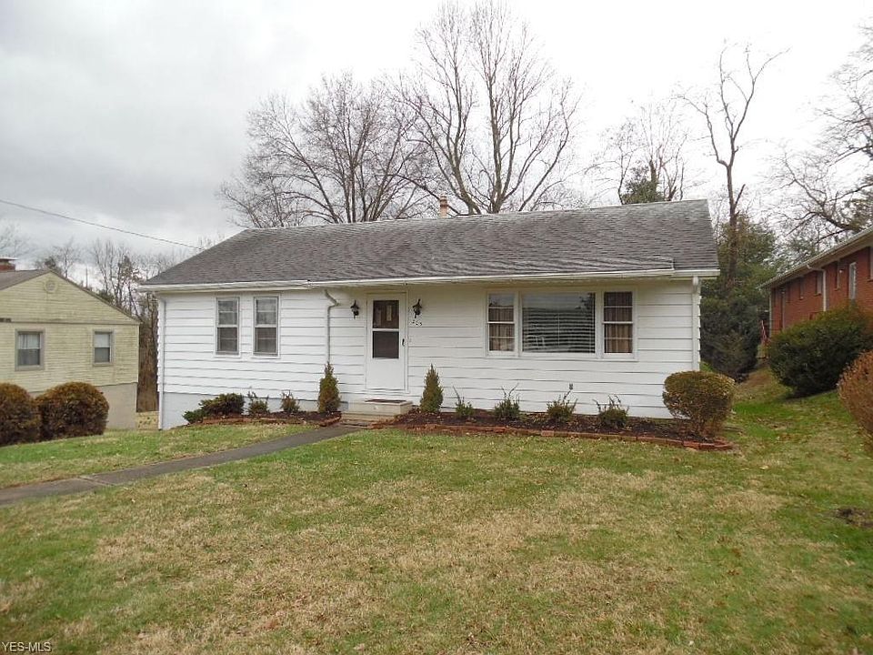 1st image of 203 Aurora St