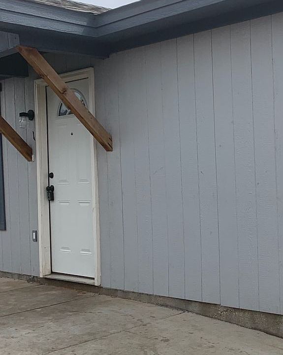 1st image of 519 45th St #B