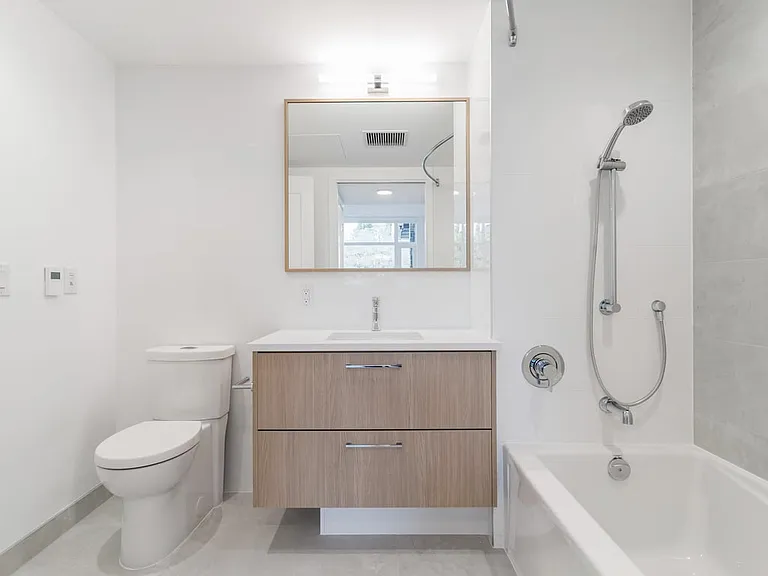 2100 Bellevue Ave — Photo 52