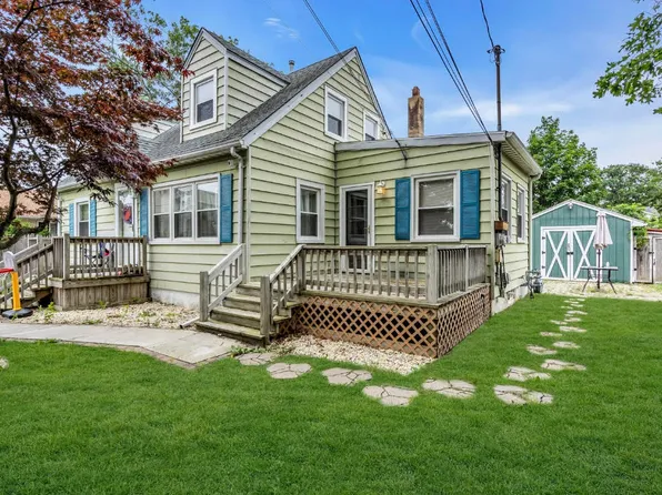 416 Mohawk Dr, Brick, NJ 08723